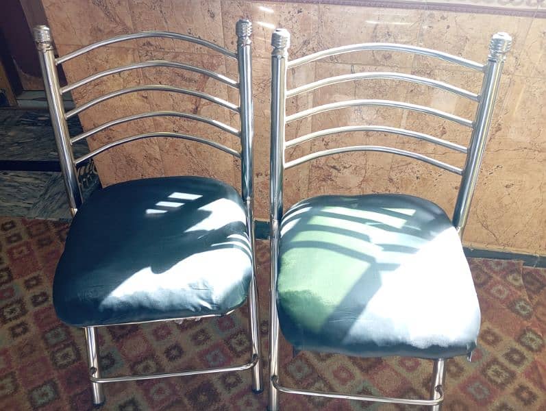 5 iron covertable Chairs for Sale. . 1