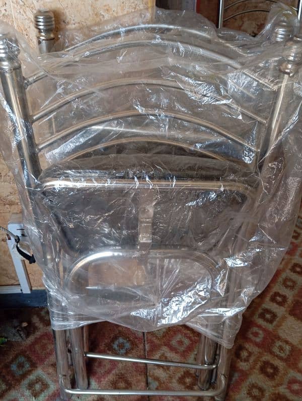 5 iron covertable Chairs for Sale. . 3