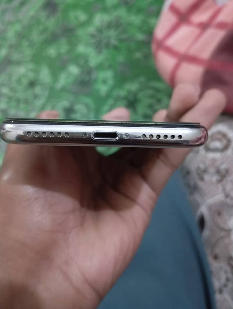 IPhone X 3
