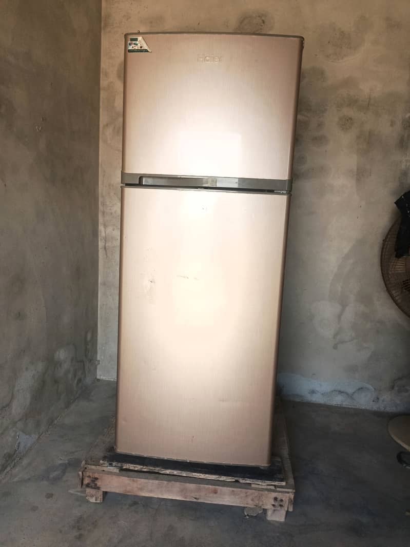 Haire fridge 0