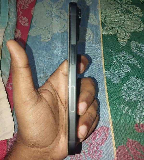 iPhone 15 Jv 100% bettry box & Charger 4
