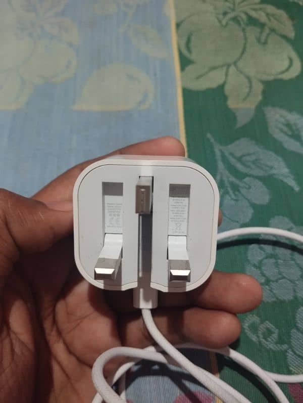 iPhone 15 Jv 100% bettry box & Charger 5