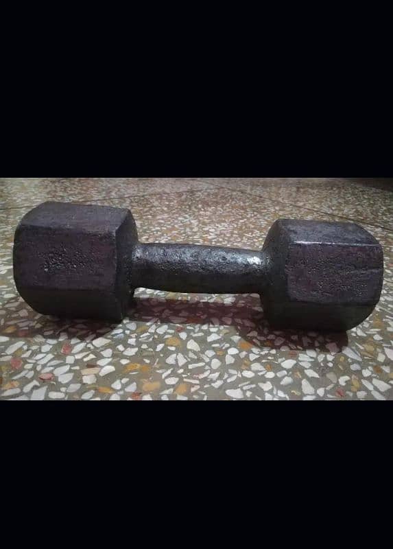Dumbbells for sale 5kg and 8kg 0