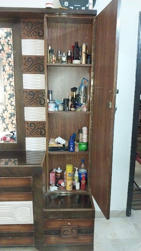 big dressing table 1