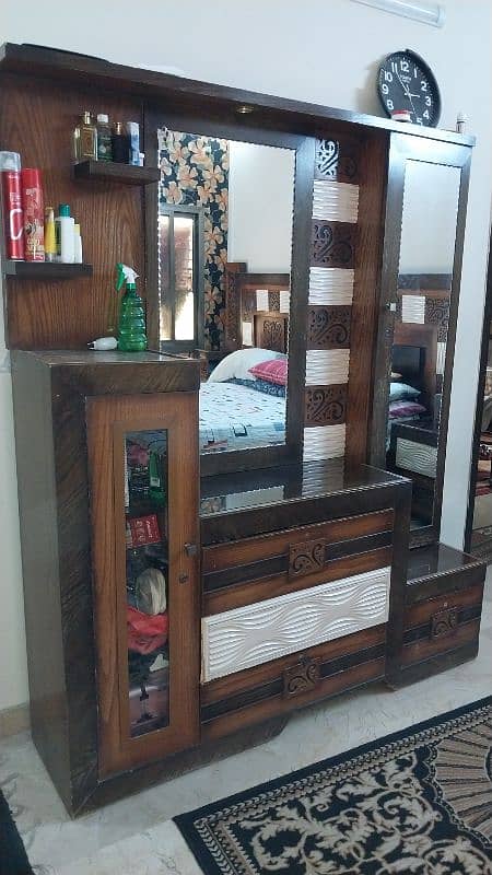 big dressing table 3