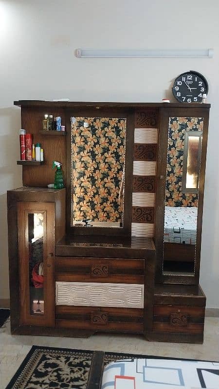 big dressing table 4