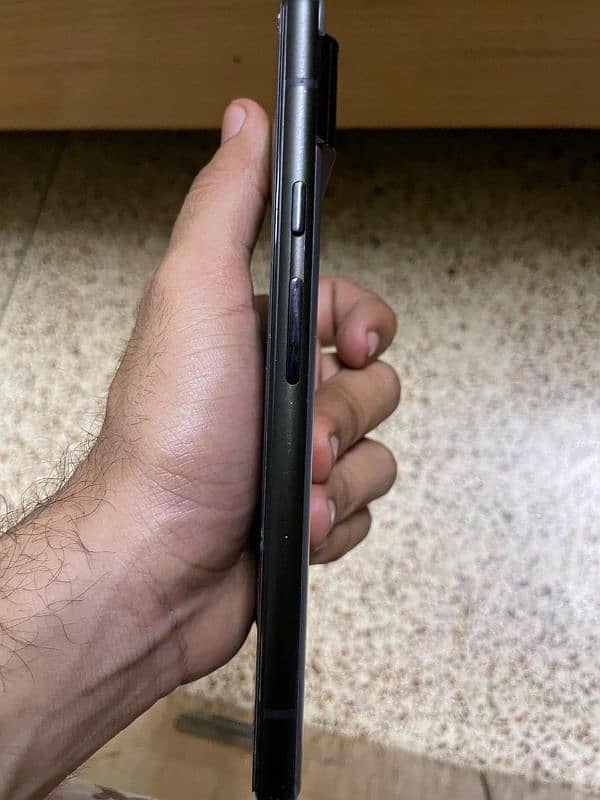 Google Pixel 6 in good condition 2