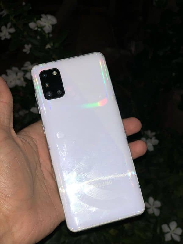 Samsung A31 0