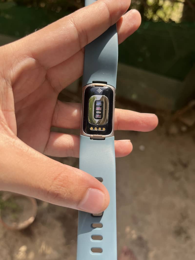 Fitbit charge 5 imported 1