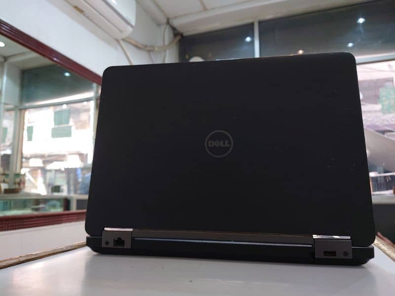 Dell Latitude E5540 16 GB ram 1