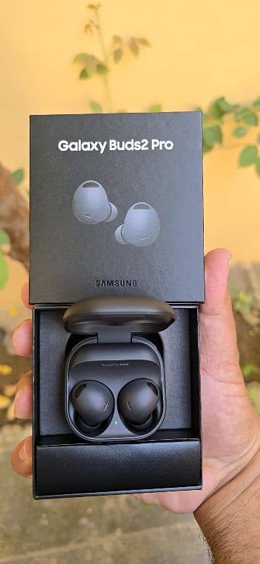 Samsung Galaxy buds2 pro Just Box open 10/10 3