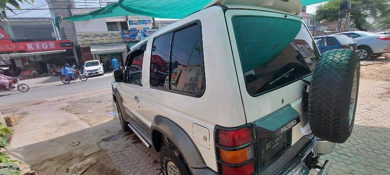 Mitsubishi Pajero 1996 3