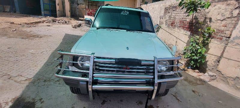 Mitsubishi Pajero 1996 5