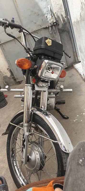 125 2022+2023 model 4