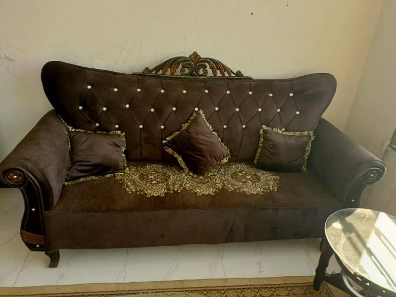 6seater sofa new condition table 0