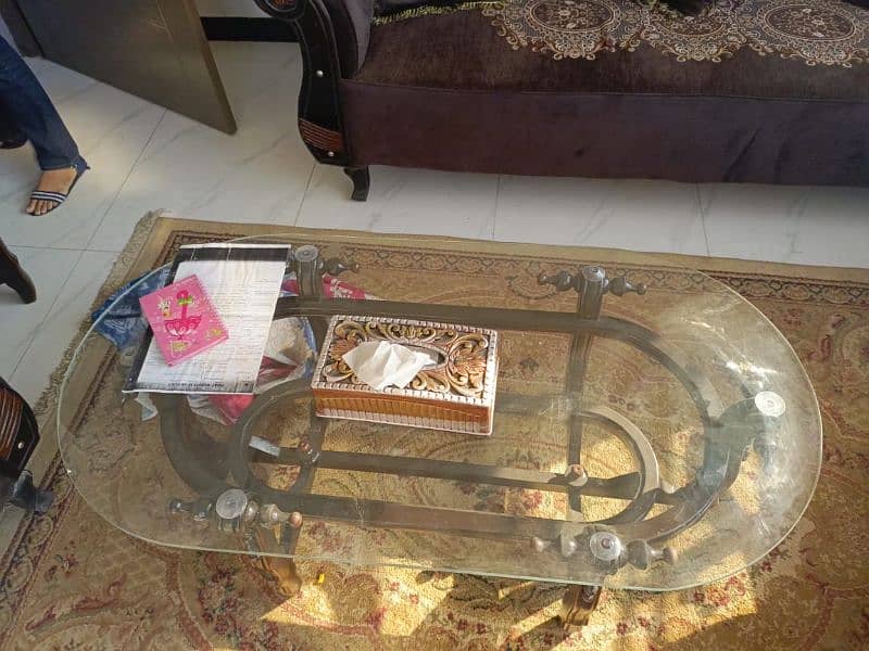 6seater sofa new condition table 1