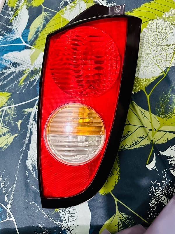 Hyundai Santro Backlight Right Side Like Brand New 0