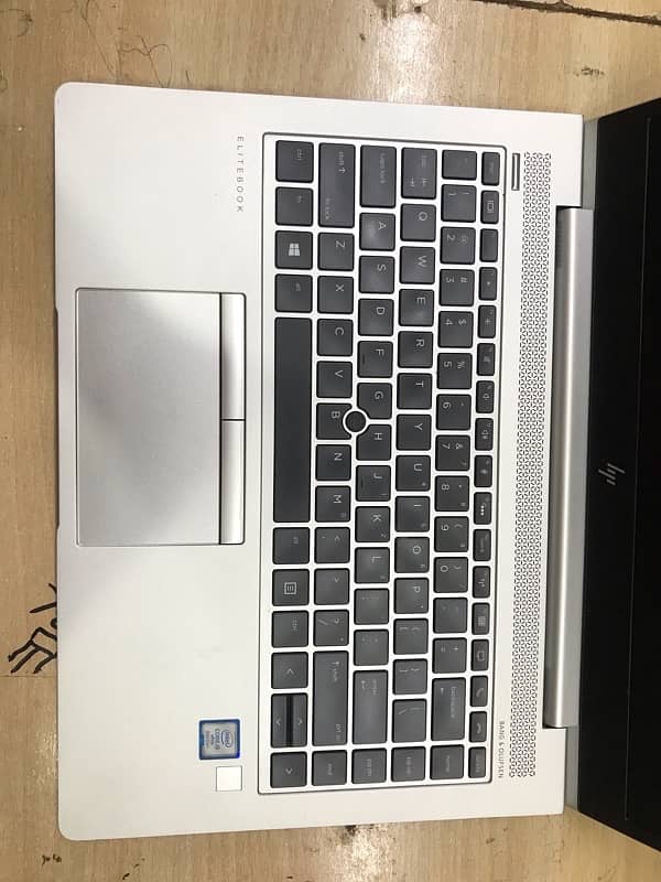 Hp Elitebook 840 G5 core i5 8th generation 8gb 256ssd 1