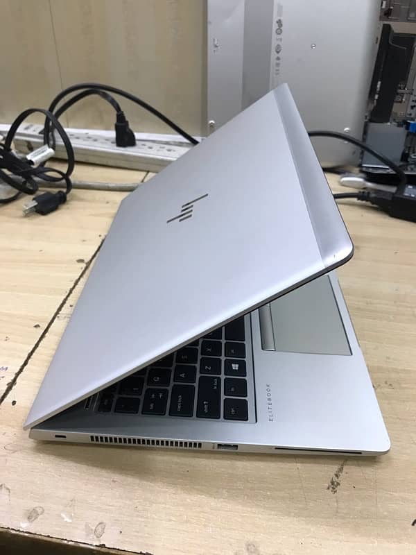 Hp Elitebook 840 G5 core i5 8th generation 8gb 256ssd 3