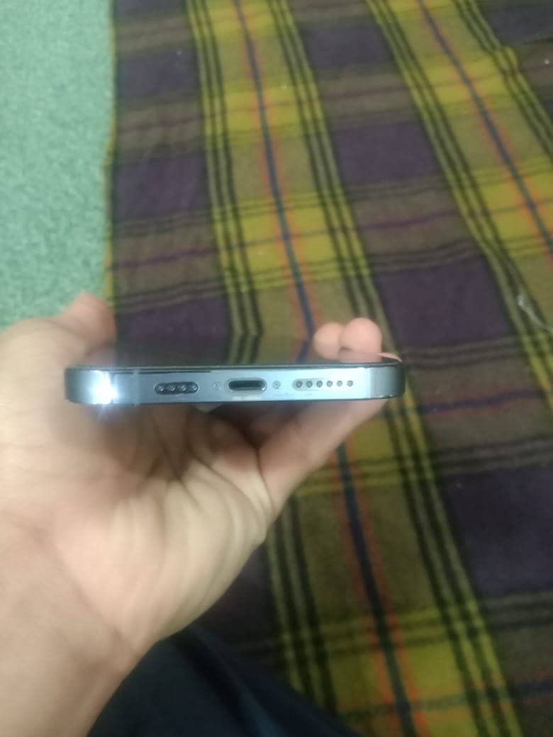 iPhone 13 Pro Max 92 battery Health factory unlock 2month sim time 2