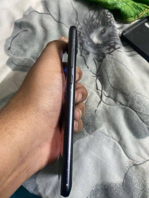 Huawei p20 pro only back crack ha pta approved pannel pr shade ha 6
