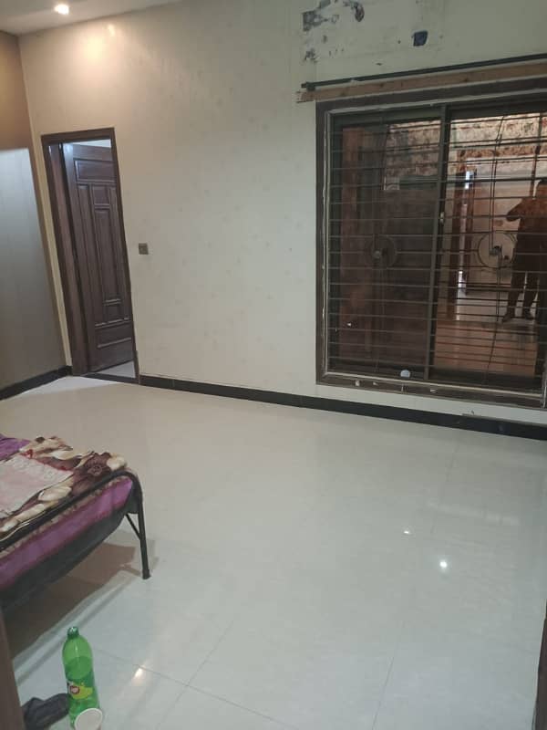 5 Marla Used House Is Available For Sale In Bahria Town Lahore AA Block Sector D 4