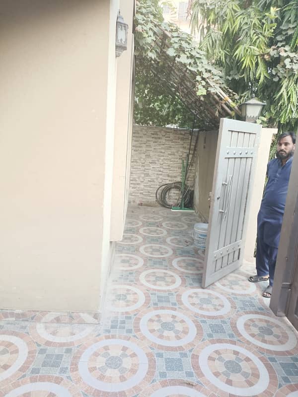 5 Marla Used House Is Available For Sale In Bahria Town Lahore AA Block Sector D 8
