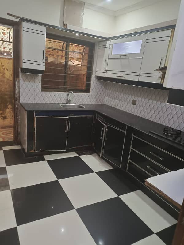 5 Marla Used House Is Available For Sale In Bahria Town Lahore AA Block Sector D 16