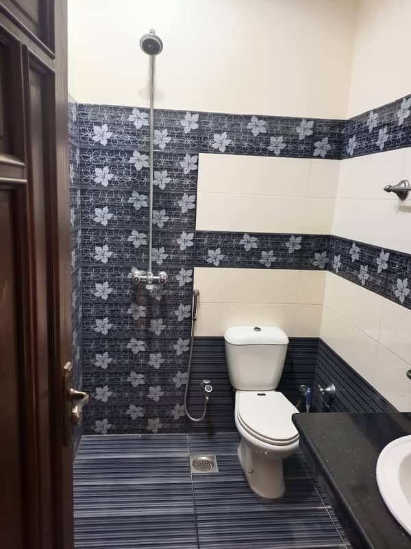 5 Marla Used House Is Available For Sale In Bahria Town Lahore AA Block Sector D 25