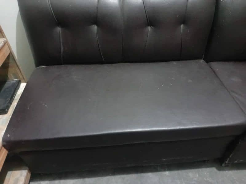16 Person Sitting 8 Sofas and 4 Table 0