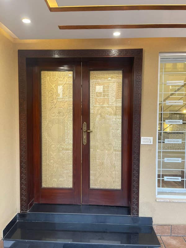 10 Marla Brand New Double Unit House For Sale in LDA Approved Block In Rafi Block Bahria Town Lahore 6