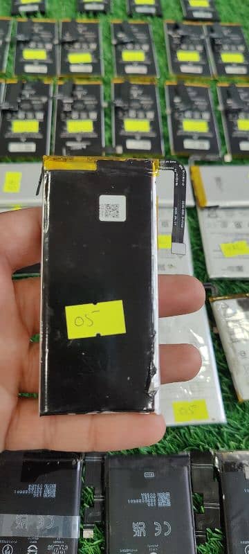 Google pixel Mobile Batteries        03101873383 8