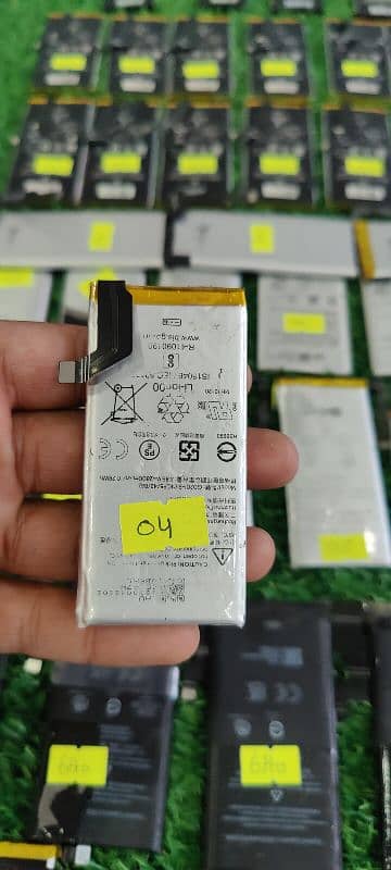 Google pixel Mobile Batteries        03101873383 10