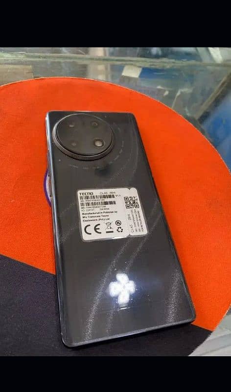 tecno camon 30 s 6