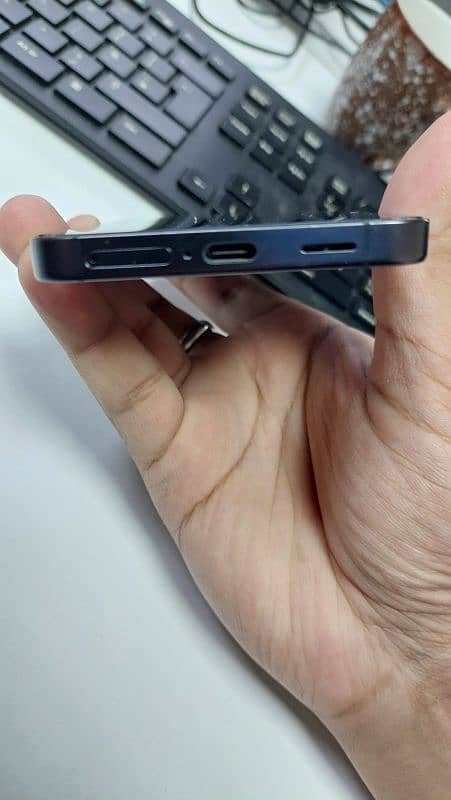 Samsung galaxy s24 8gb 128gb with box 6