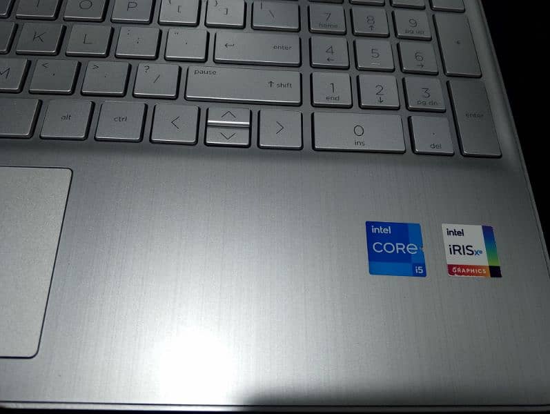 hp like new condition 4