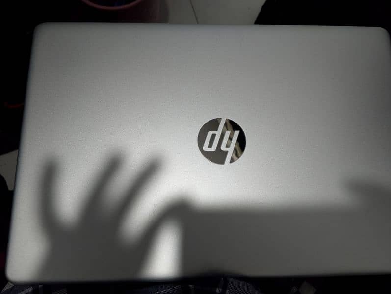 hp like new condition 5