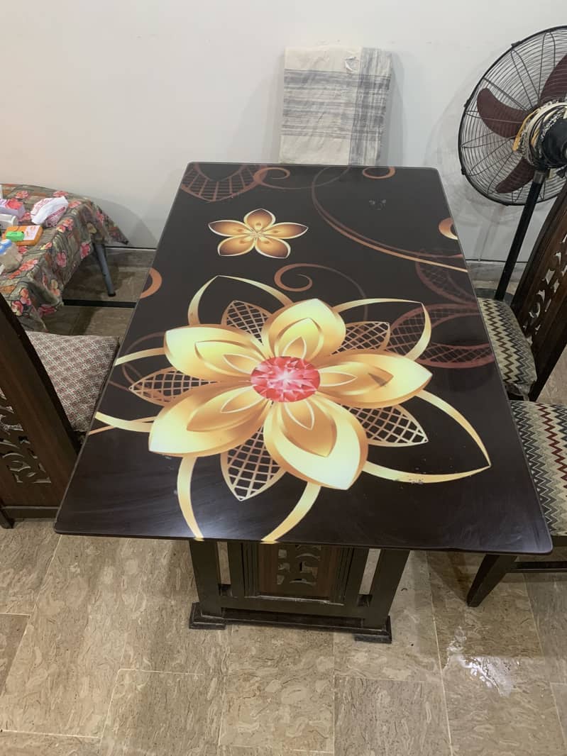 6 seater dinning table 0