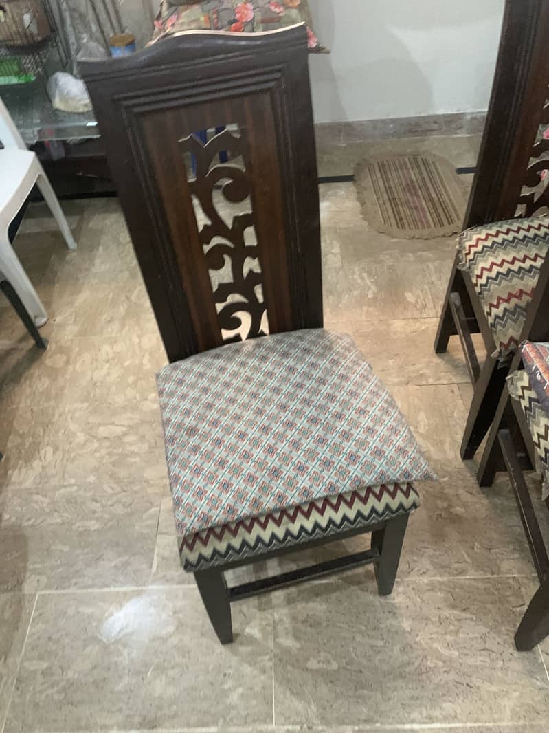 6 seater dinning table 5