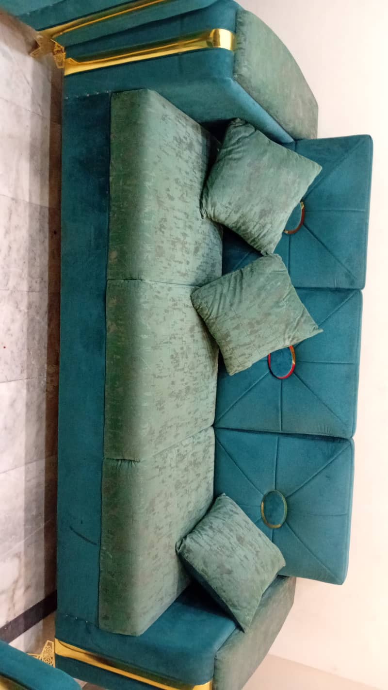 Luxurious,  high quality and comfortable 6 seater sofa 1