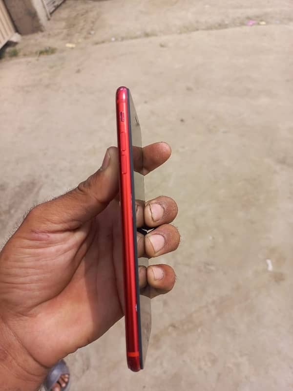 IPHONE 8 plus 2