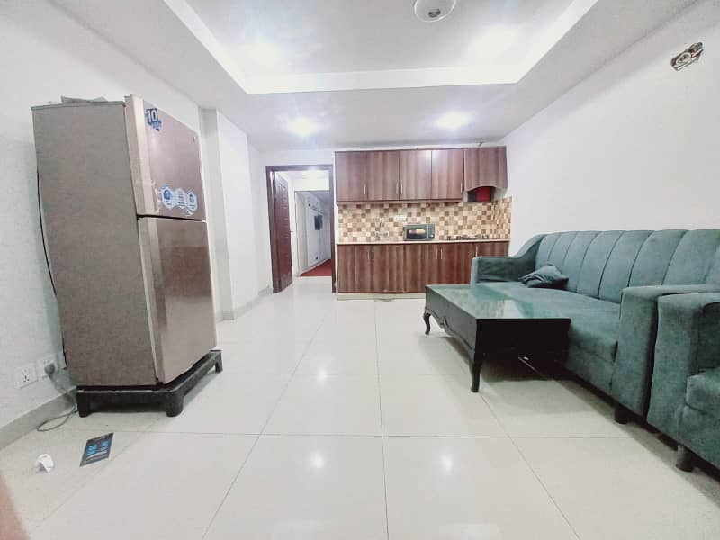 1 bedroom fully luxury furnished appartment available for rent in bahria town phase 4 Civic centre 6