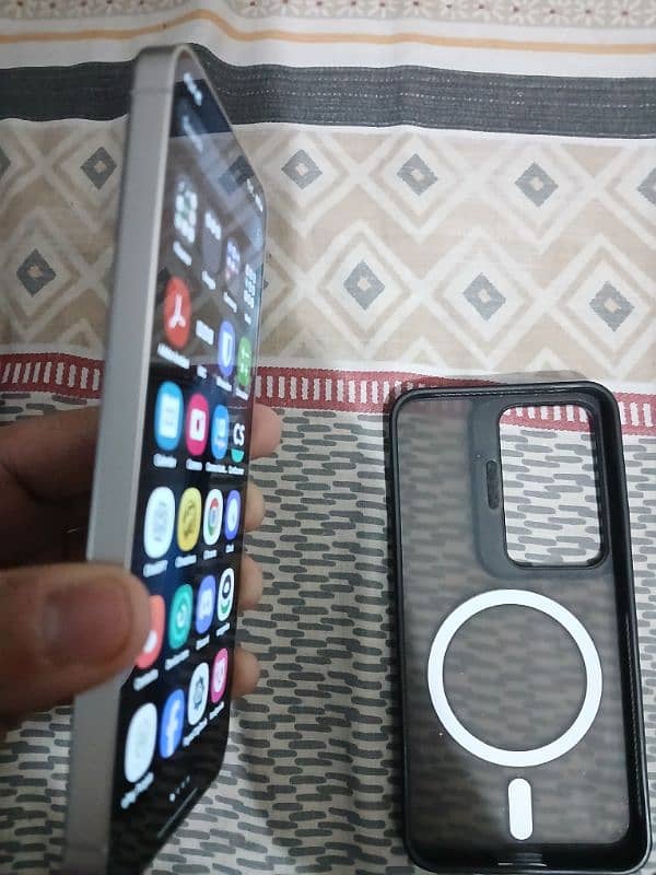 S24 256 GB DUAL SIM PTA APPROVED SLIGHTLY USED 2