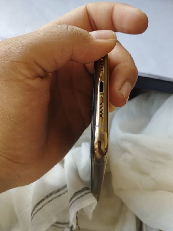 Iphone 11 pro max 256gb Non Pta 6