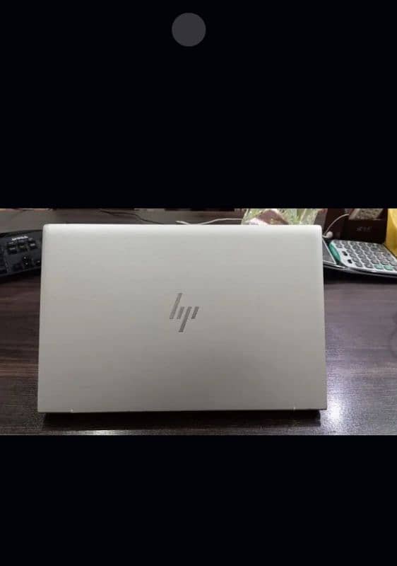 HP elitebook 840 aero g8 notebook 4