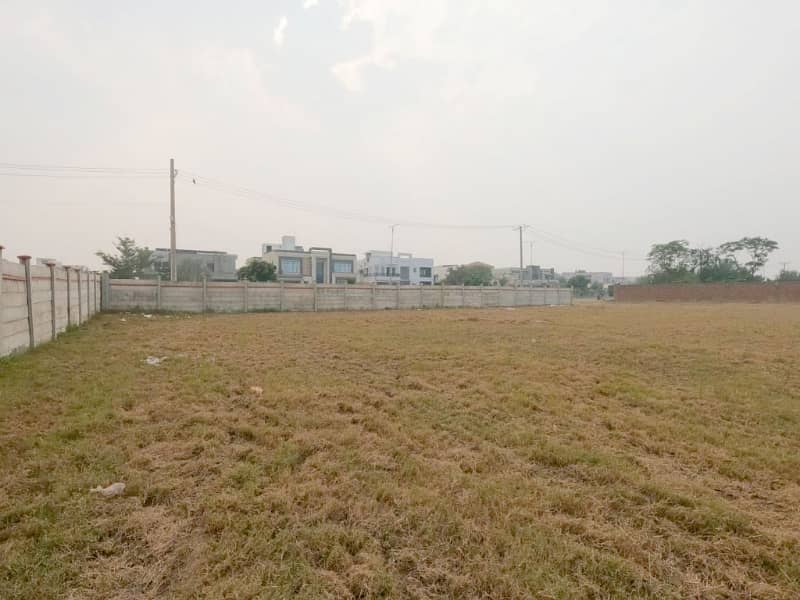8 Kanal Commercial Plot Main 100ft Road For Sale In Rs. 450000000 Only 11