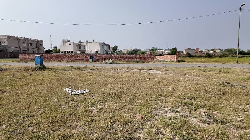 Corner 2 + 2 Kanal Pair Facing 4 Kanal For Sale In Paragon City-Executive Block Barki Road Lahore 4