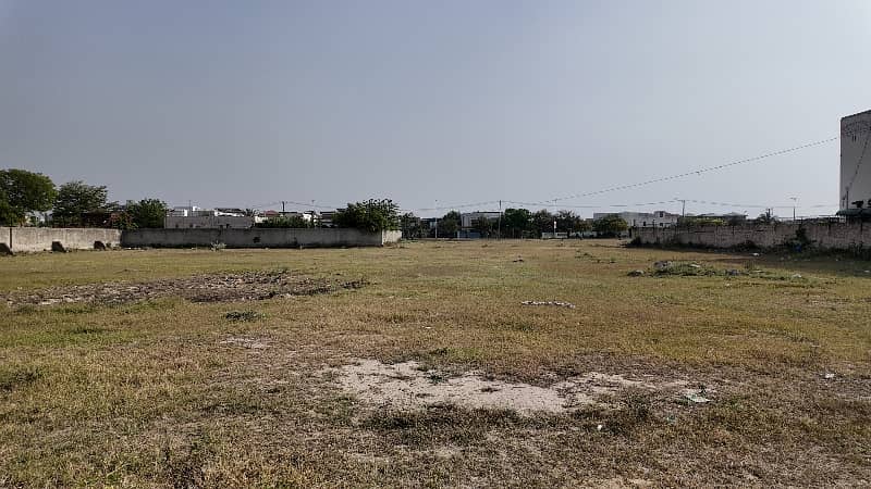 Corner 2 + 2 Kanal Pair Facing 4 Kanal For Sale In Paragon City-Executive Block Barki Road Lahore 9
