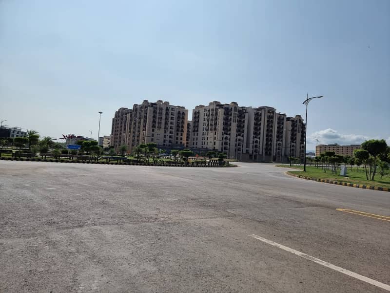 Affordable 08 Marla Plot for Sale Gated & Developed Area 4