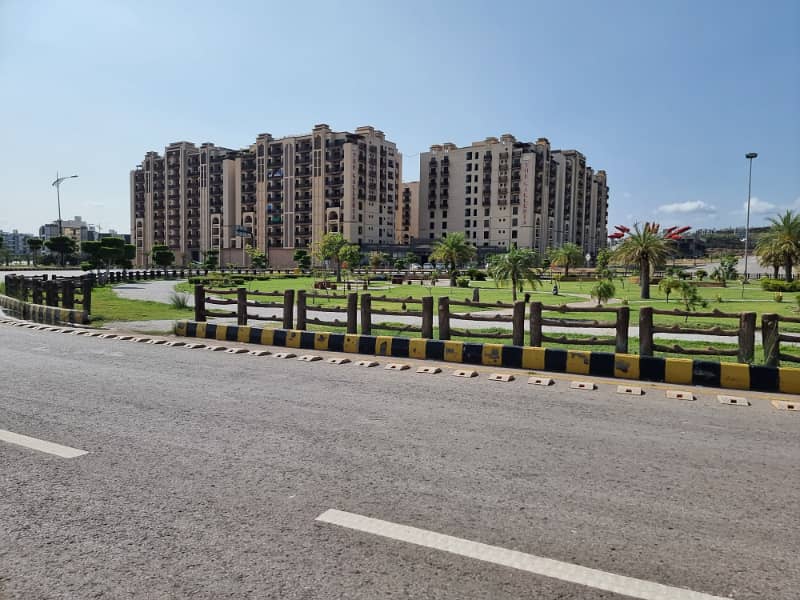 Affordable 08 Marla Plot for Sale Gated & Developed Area 8
